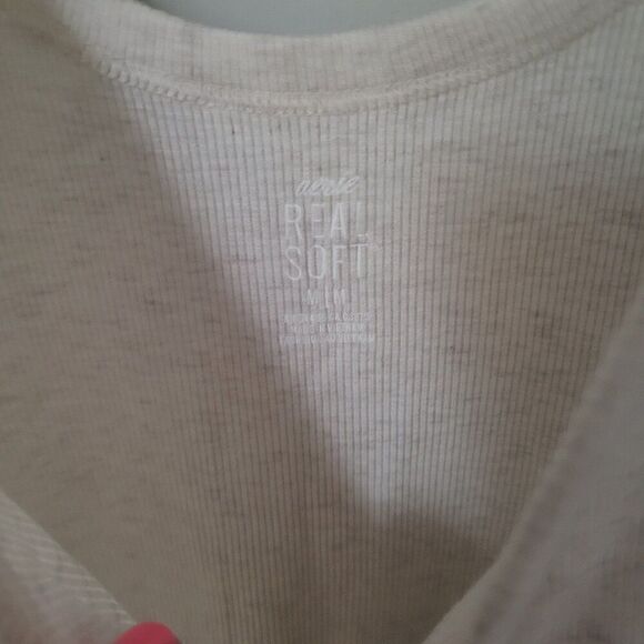 Aerie Real Soft Ribbed Snap Front Tank in Cream Size Medium - Picture 2 of 6
